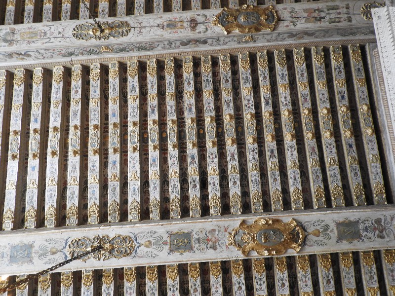 Fontainebleau - ceiling beams